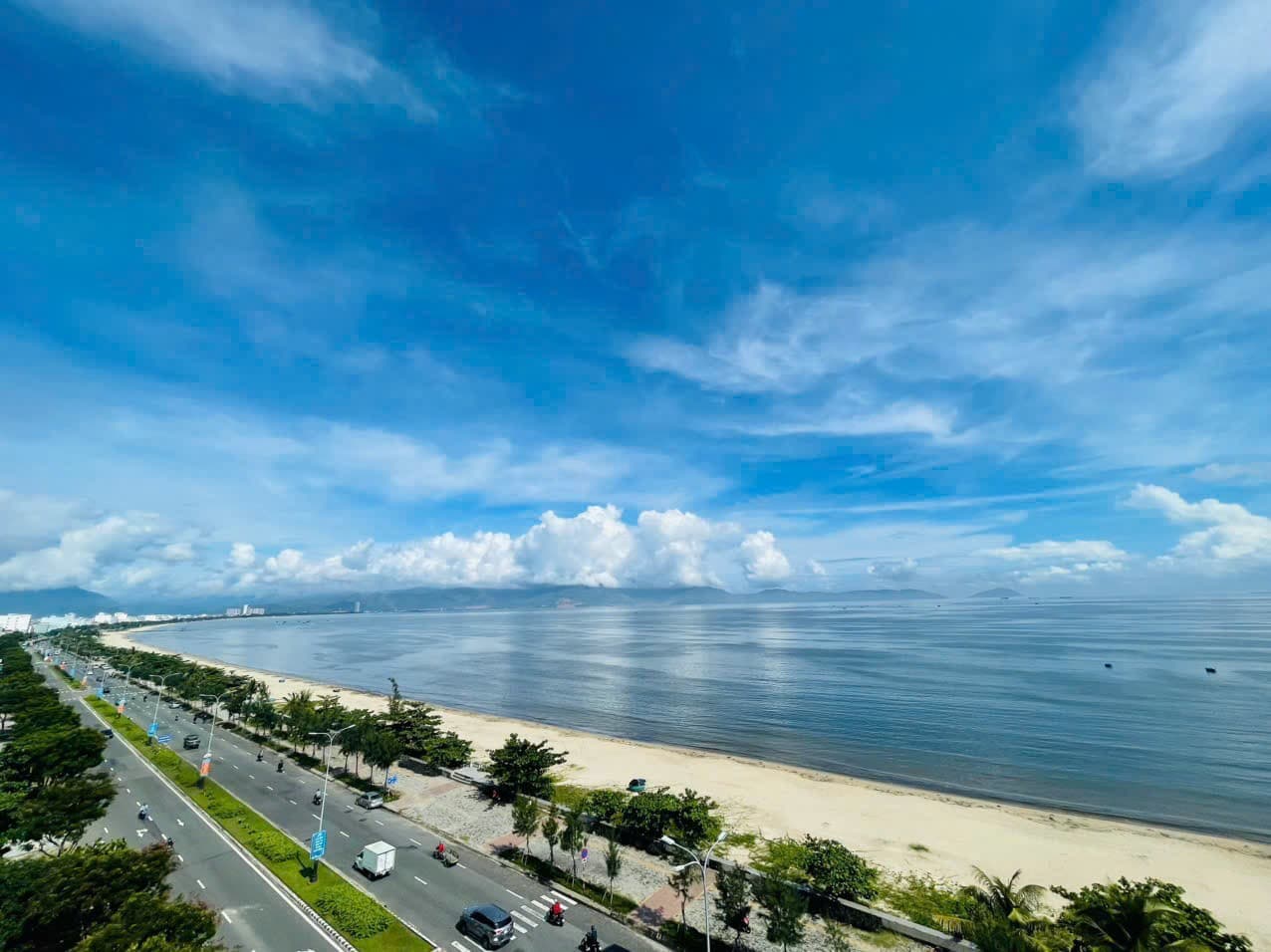 Beautiful New Apartment With Direct Sea View — Studio fully furnished (photo 1)