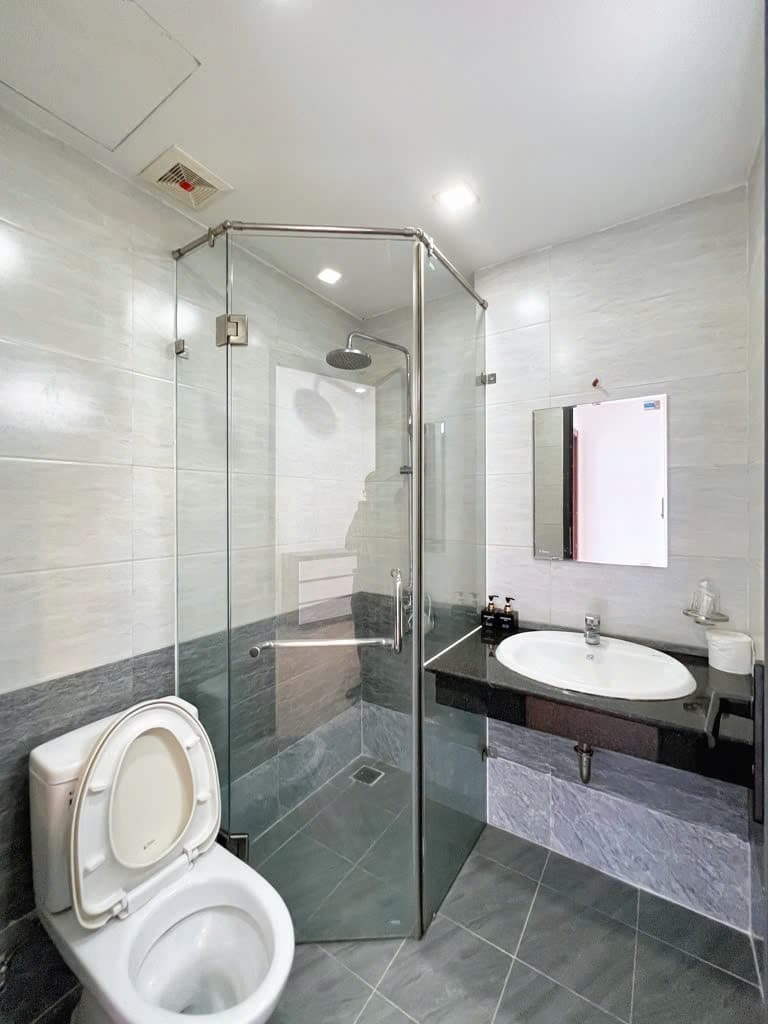 SPACIOUS 2-BEDROOM APARTMENT FOR RENT — 2BR fully furnished (photo 3)