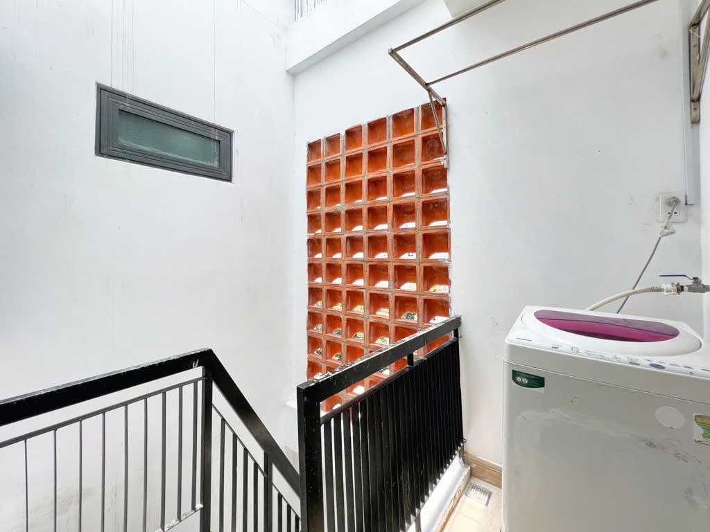 SPACIOUS 2-BEDROOM APARTMENT FOR RENT — 2BR fully furnished (photo 8)