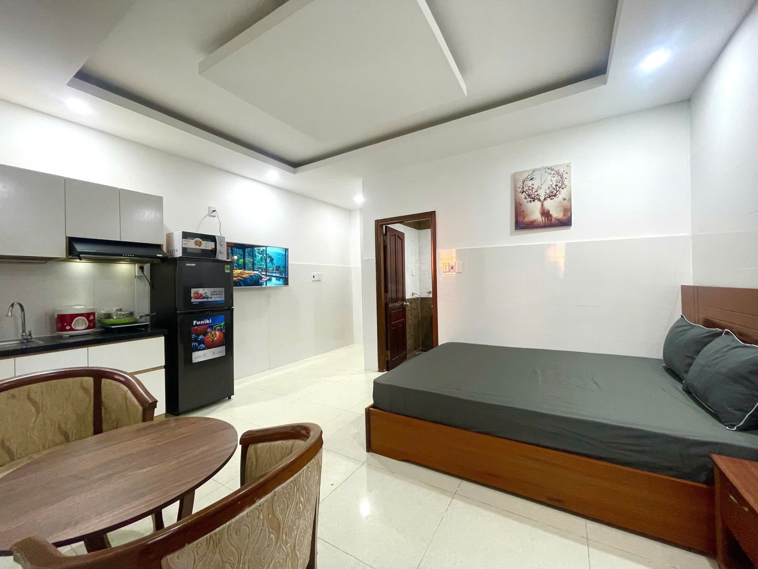 MODERN STUDIO – HEART OF THE CITY — Studio fully furnished (photo 2)