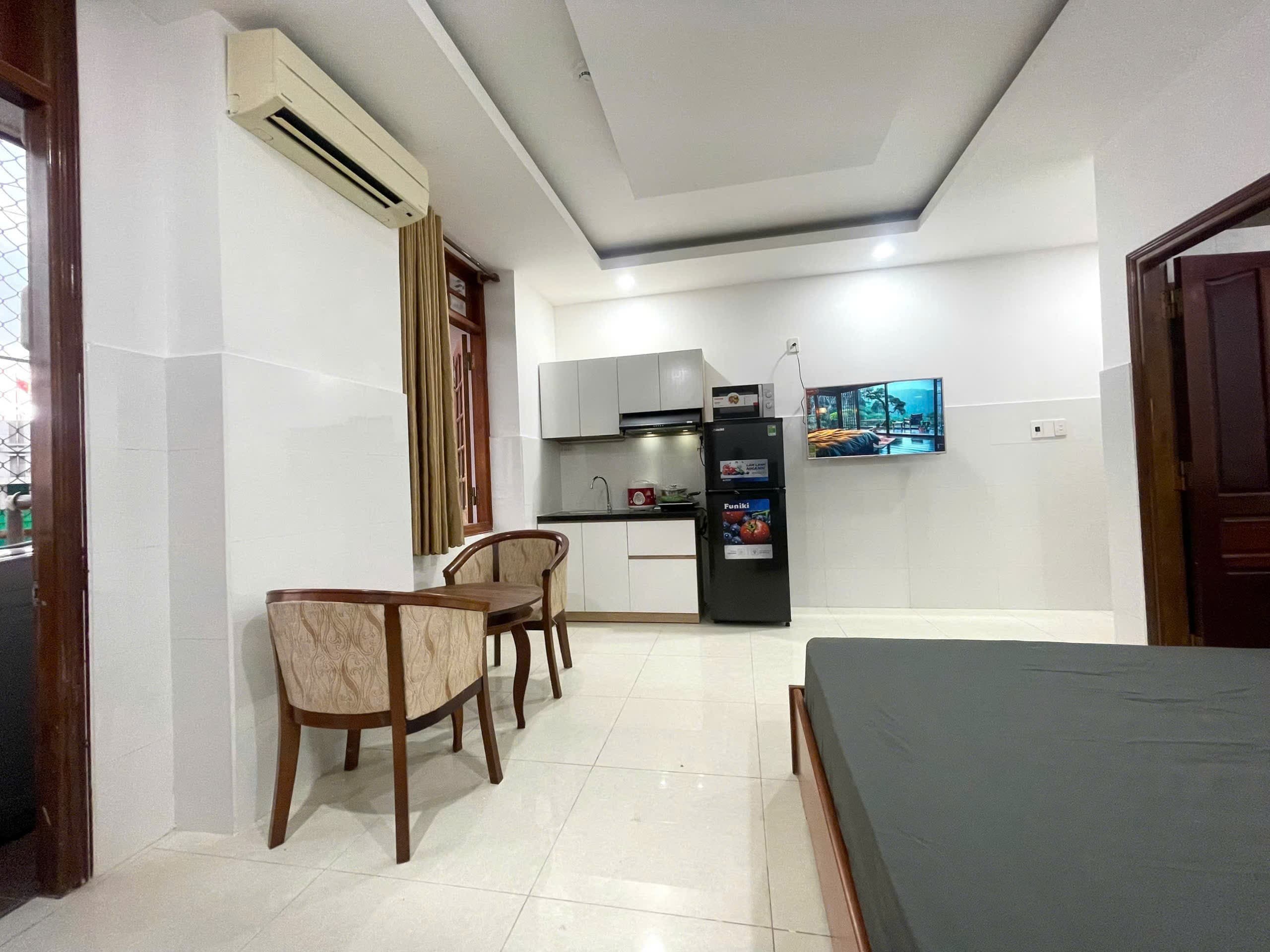 MODERN STUDIO – HEART OF THE CITY — Studio fully furnished (photo 4)
